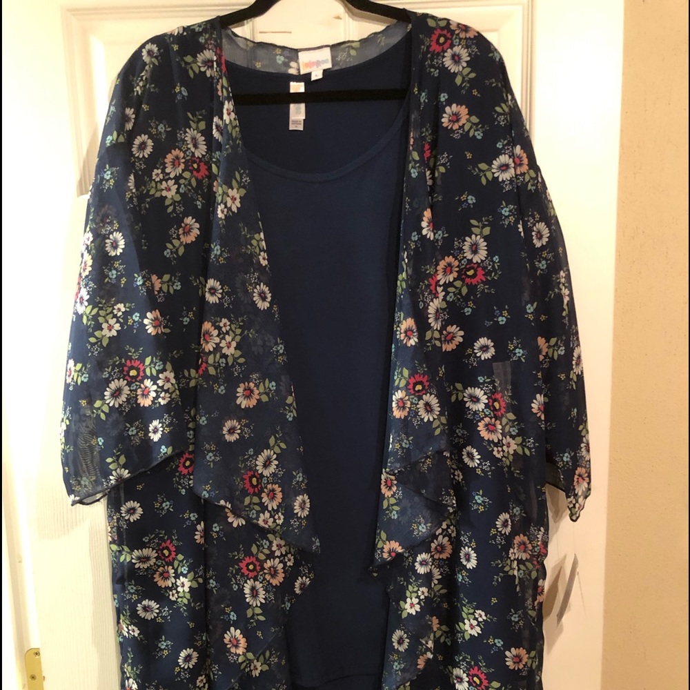 LuLaRoe Shirley Large & Perfect XL